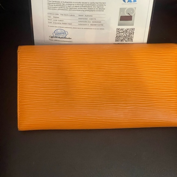 Louis Vuitton Epi Leather Vibrant Orange Wallet - Picture 4 of 7